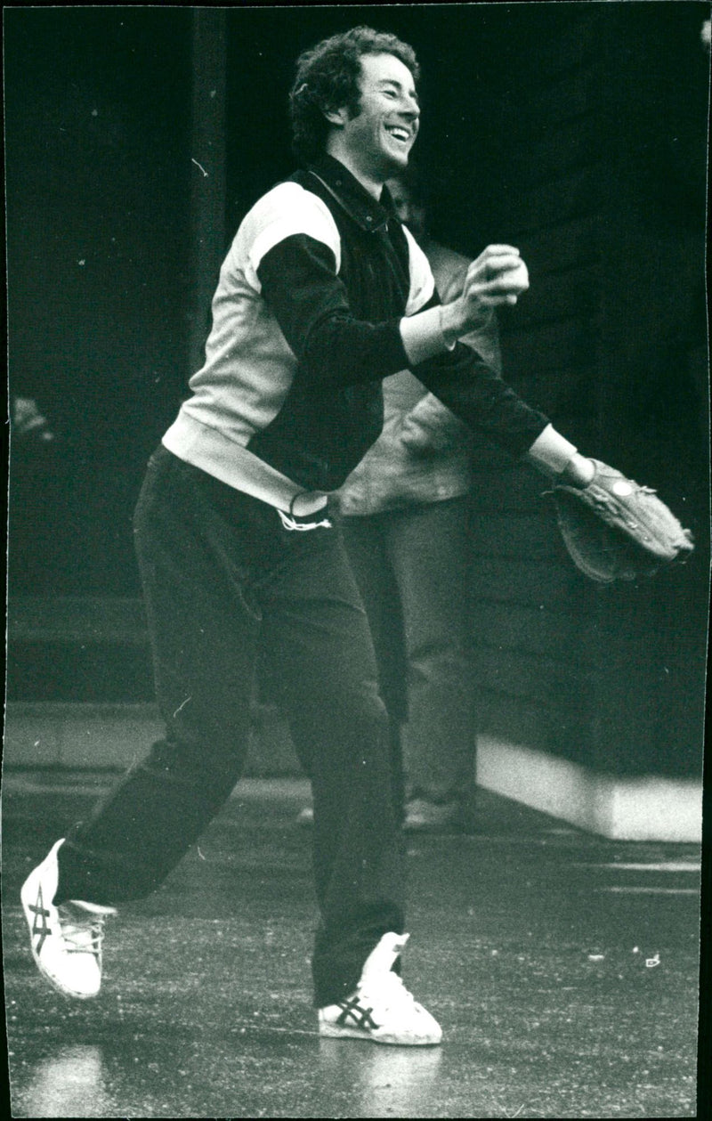 Ingemar Stenmark throws baseball - Vintage Photograph