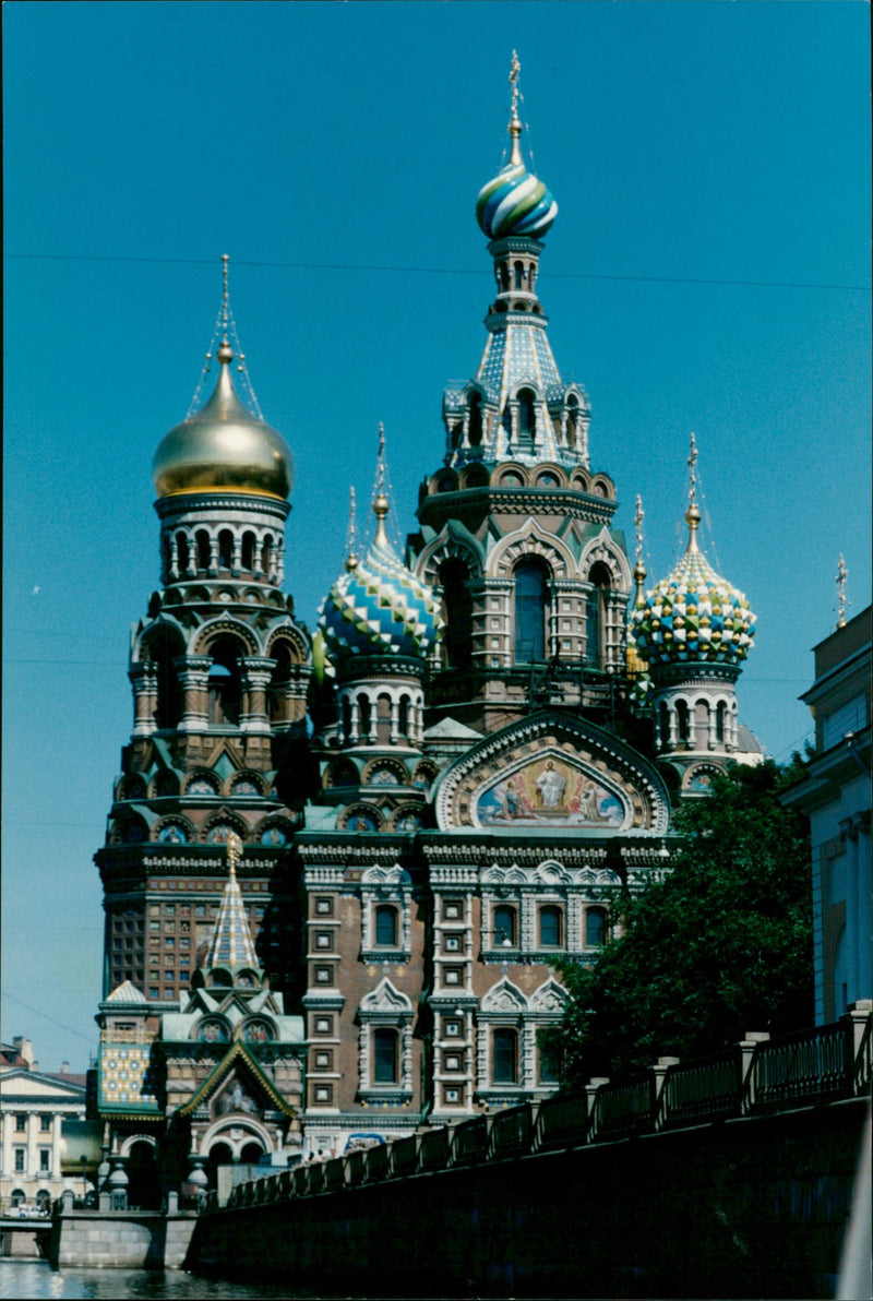1995 SPECIES RUSSIA BLOODSKYRKON RUSSIA'S ARCHIVE ARKIN PETERSBURG GIVES DETAILS - Vintage Photograph