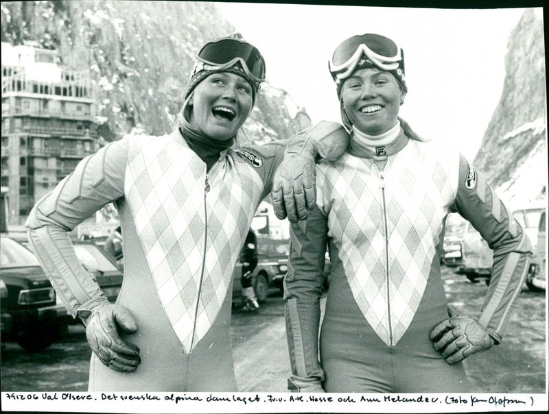 The Swedish Alpine women's team in Val-d'Isère. Anna-Karin Hesse and Ann Melander - Vintage Photograph