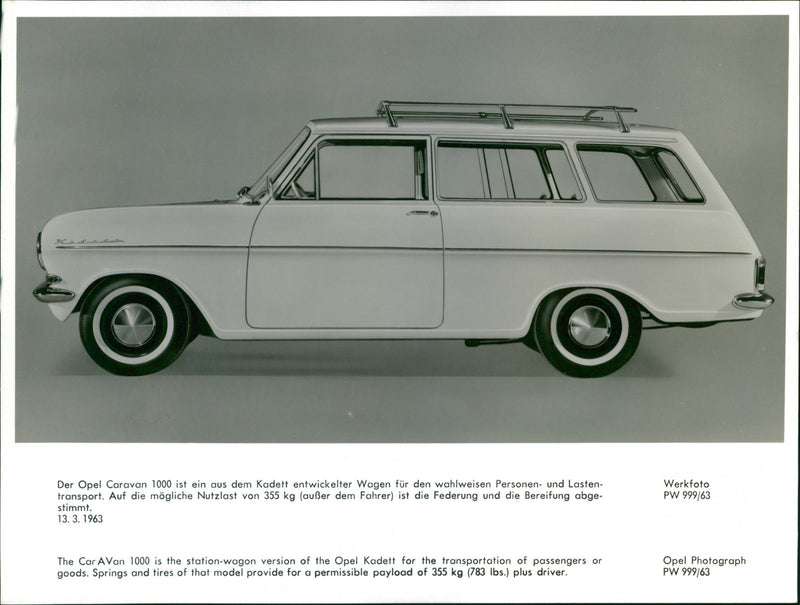 Opel Kadett Caravan 1000 - Vintage Photograph