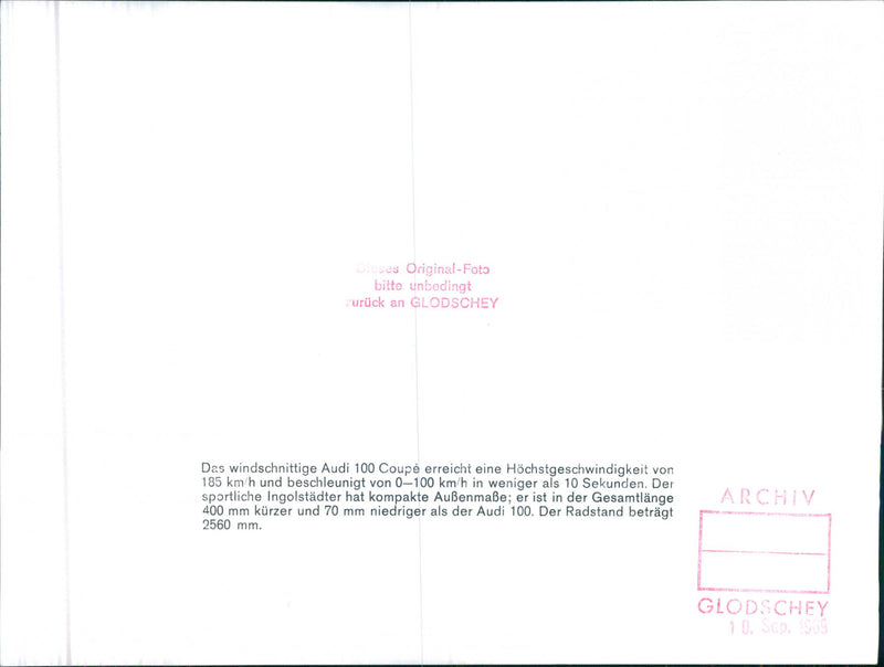 Audi 100 Coupe - Vintage Photograph