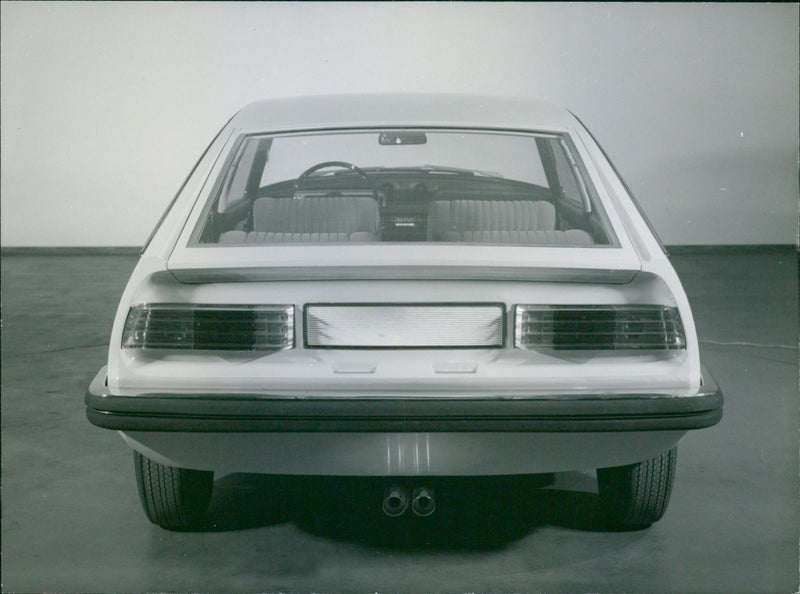 BMC Berlina-Aerodinamica, Model 1967 - Vintage Photograph