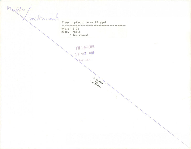 1988 MUSIC INSTRUMENTS INCLUDING SHELF INSTUMENT GRAND CURT DAHLGREN OVK WING - Vintage Photograph