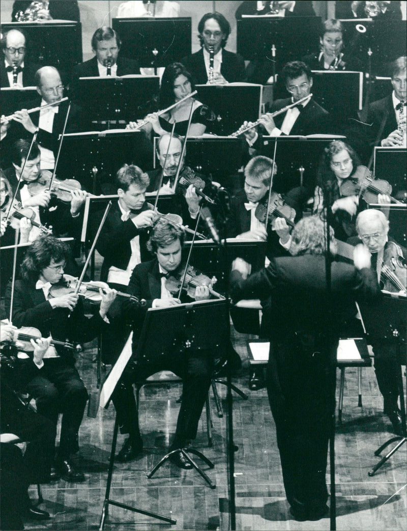 1992 MUSIC GROUPS UMEA SINFONIETTA WEW EUROPEAN TALEL ISKA UNDER DELSON WUR STRI - Vintage Photograph