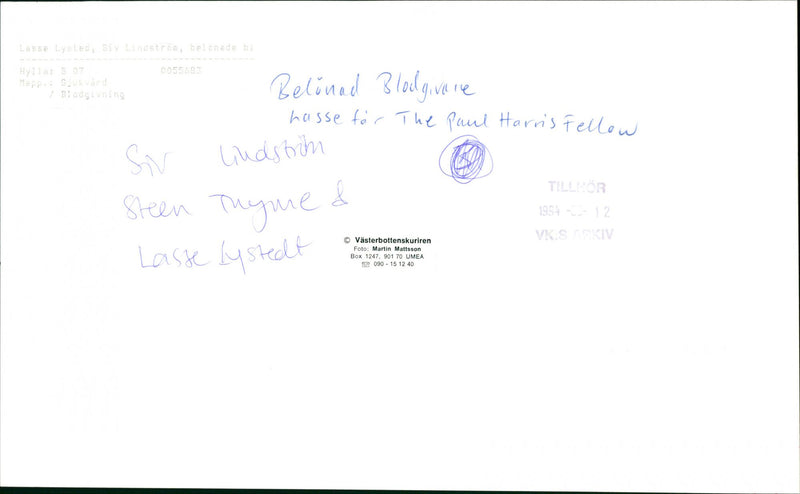 1994 NURSE BLOODING PEKIV MATTSSON FELLOW - Vintage Photograph