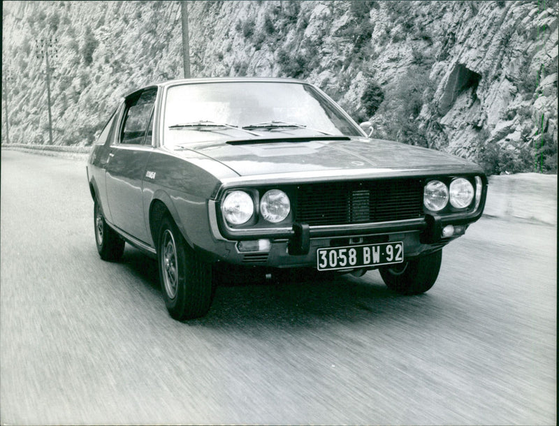 Renault 17 TL - Vintage Photograph