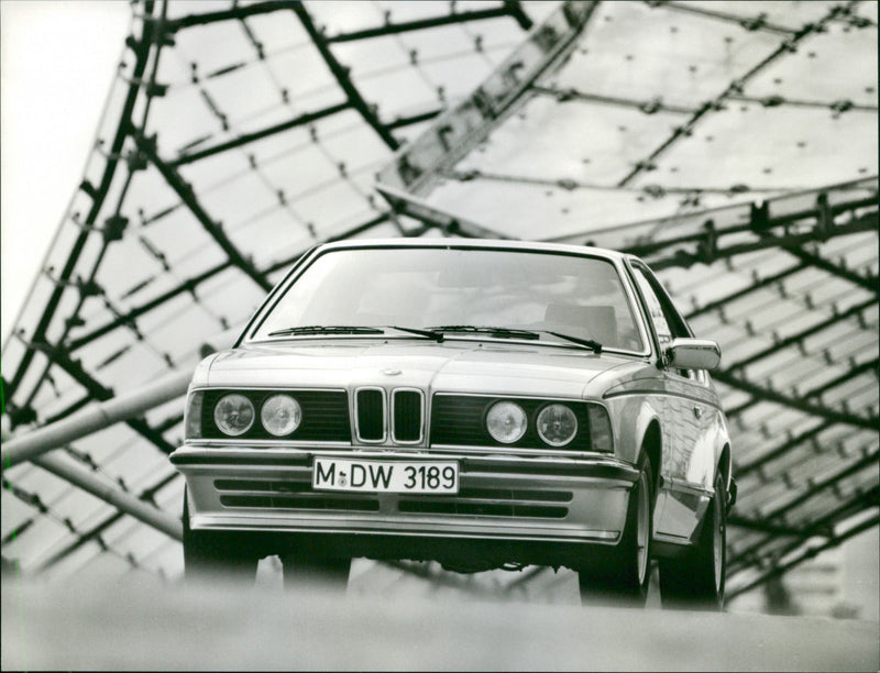 BMW 628 CSi - Vintage Photograph