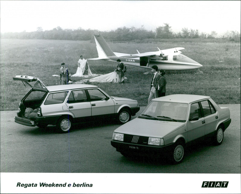 A view of the Regata Weekend and sedan - Vintage Photograph