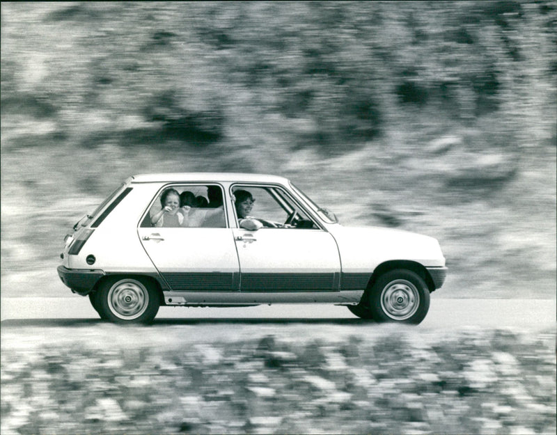 Renault 5 - Vintage Photograph