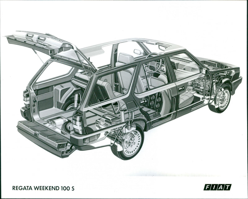 A cross-section view of the Regata Weekend 100 S - Vintage Photograph