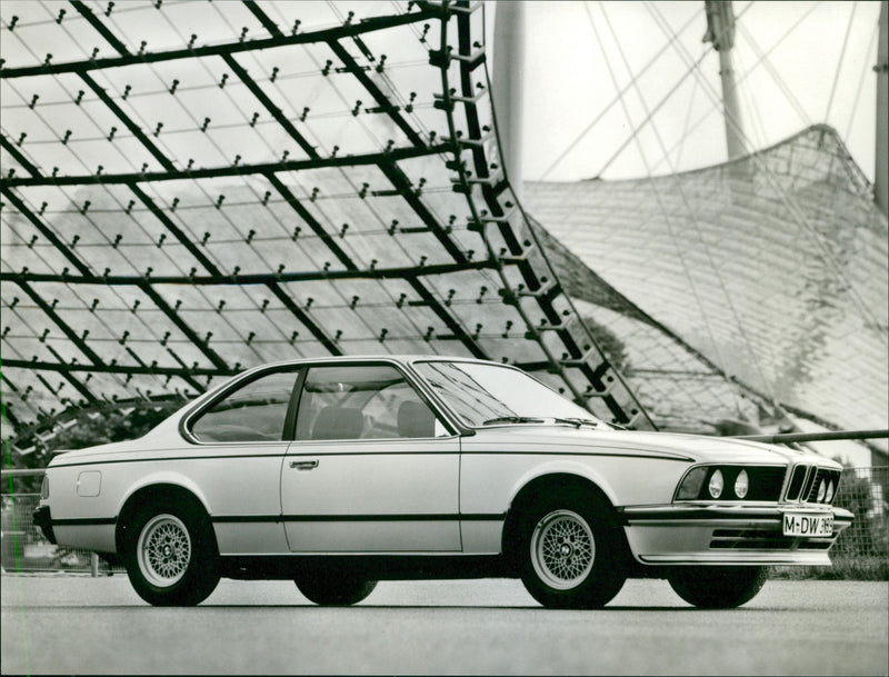 BMW 628 CSi - Vintage Photograph