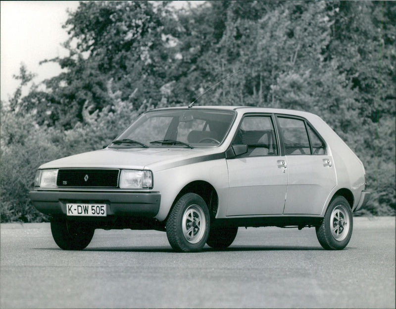 Renault 14 TS, Model 1979 - Vintage Photograph