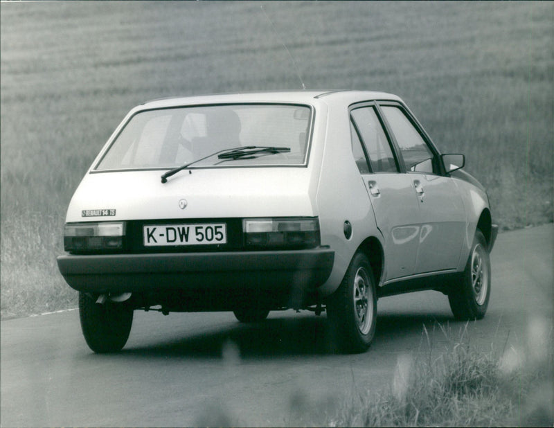 Renault 14 TS, Model 1979 - Vintage Photograph