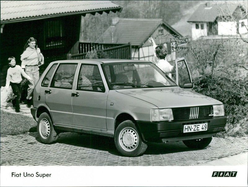 Fiat Uno Super - Vintage Photograph