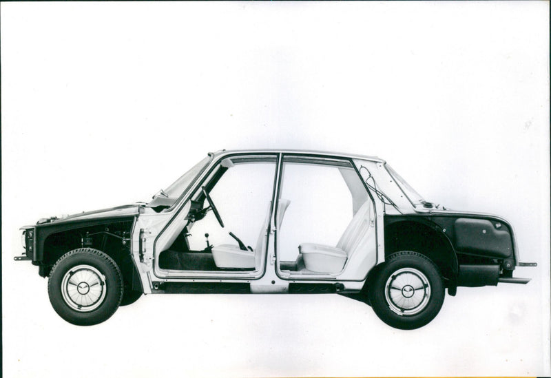 Rover 2000 TC - Vintage Photograph