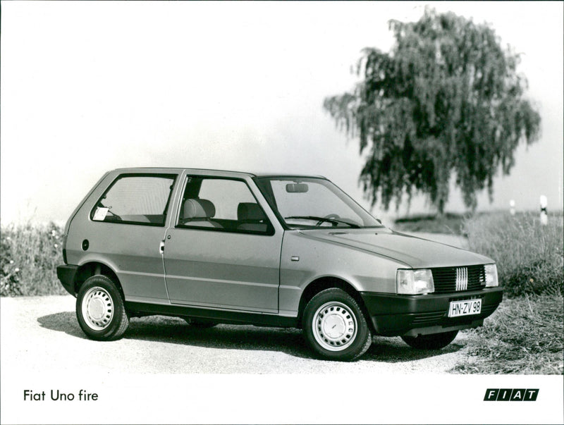 Fiat Uno fire - Vintage Photograph