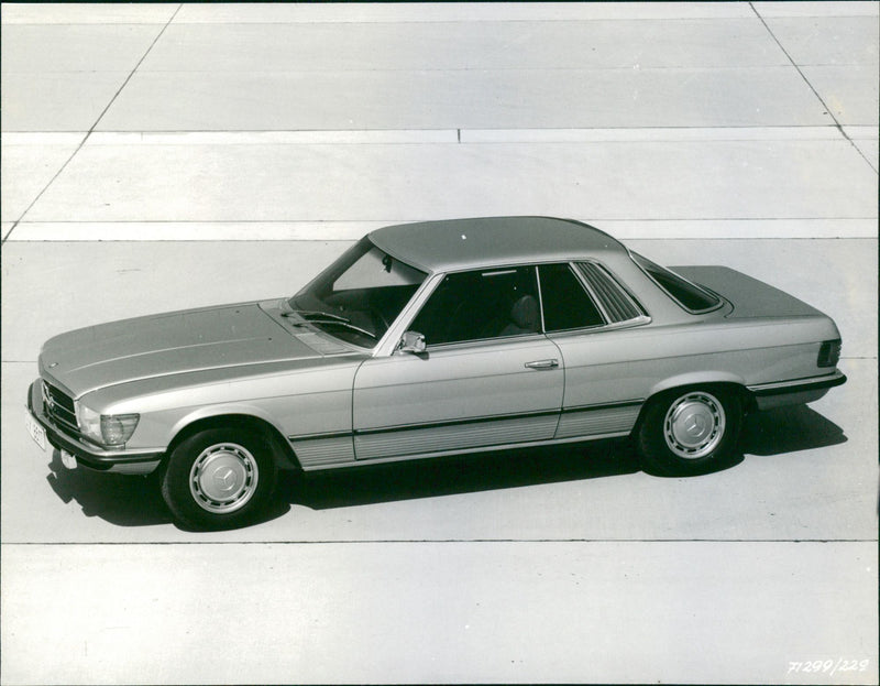 Mercedes-Benz 350 SLC - Vintage Photograph