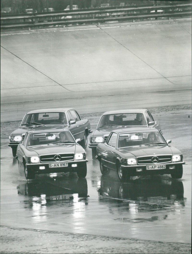 Mercedes-Benz 450 SE, 450 SEL, 450 SL and 450 SLC - Vintage Photograph
