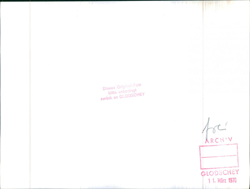 Mercedes- Benz Cll - Vintage Photograph