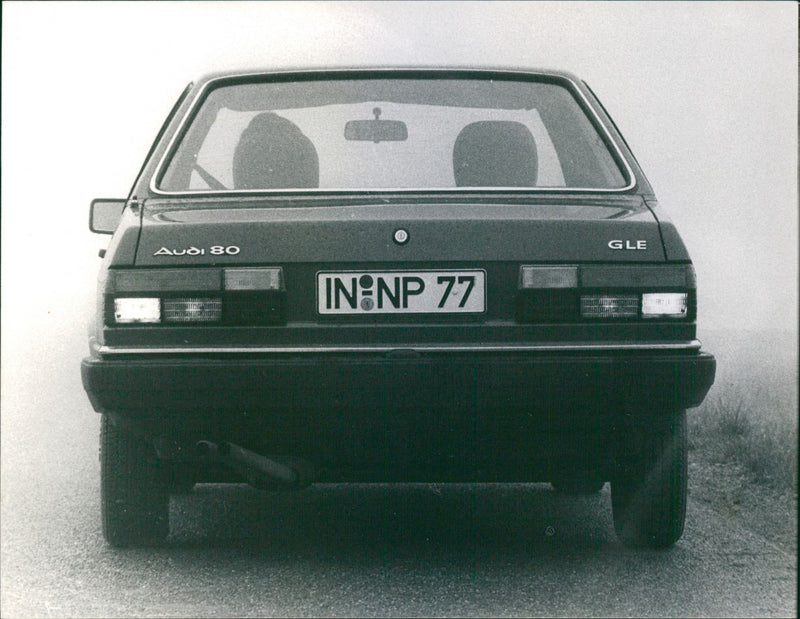 Audi 80 - Vintage Photograph
