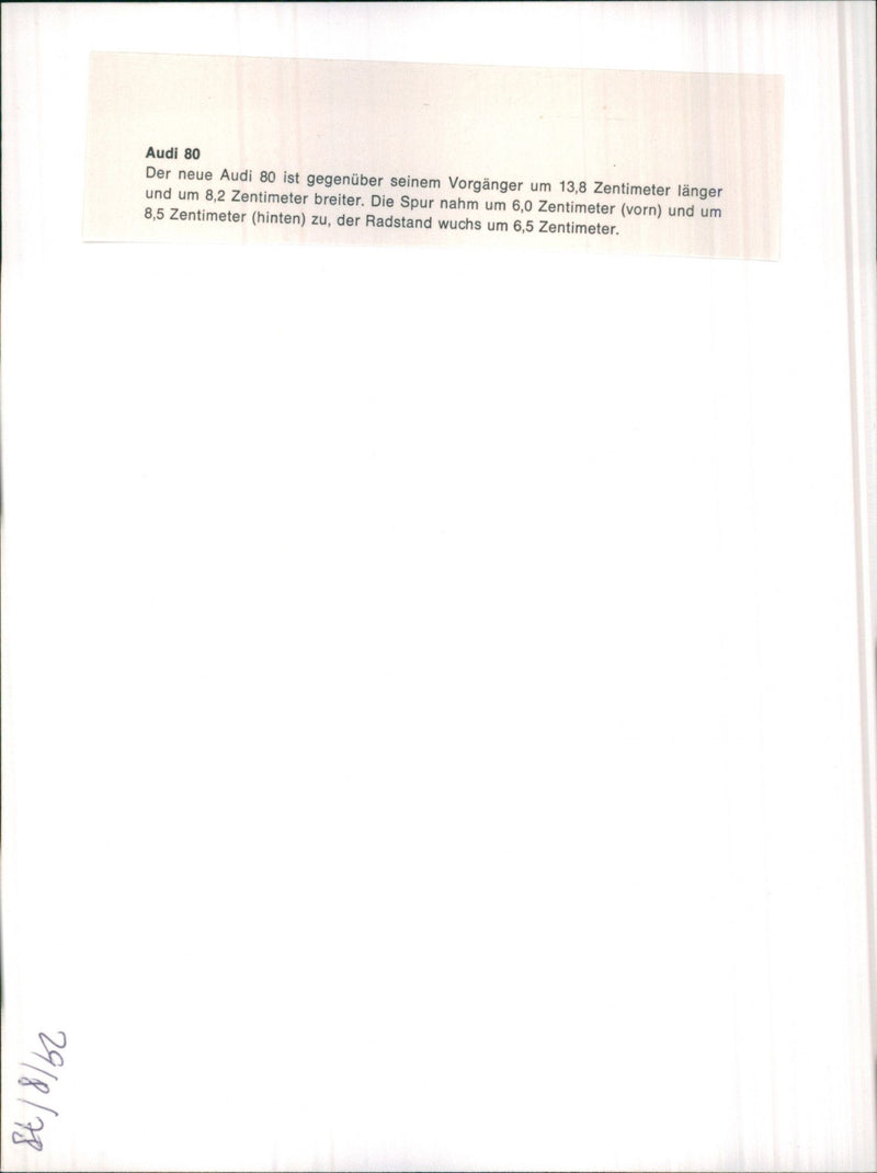 Audi 80 - Vintage Photograph