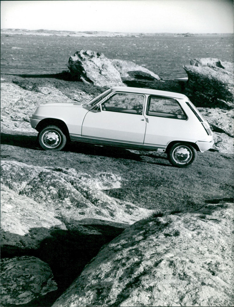 Renault 5 - Vintage Photograph