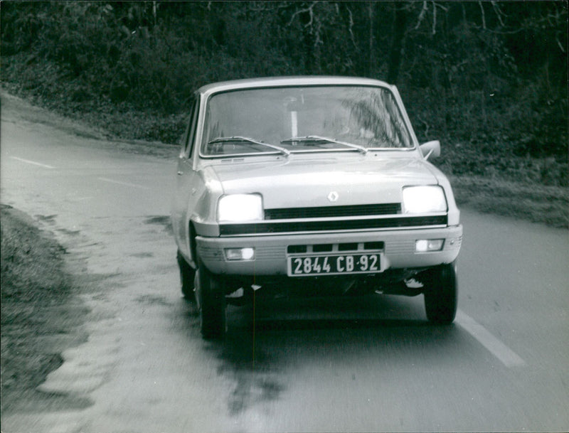 Renault 5 - Vintage Photograph