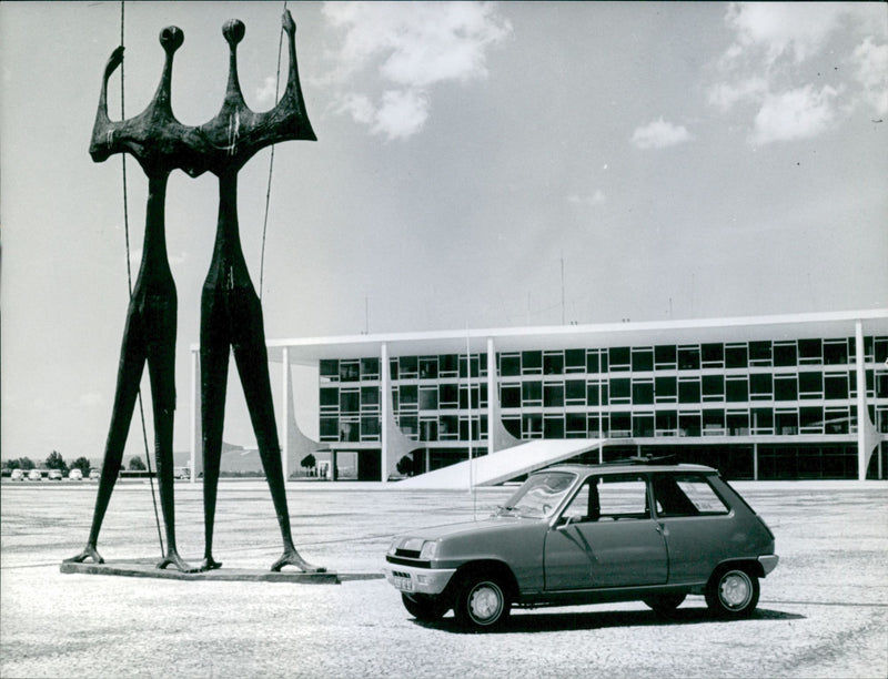 Renault 5 - Vintage Photograph