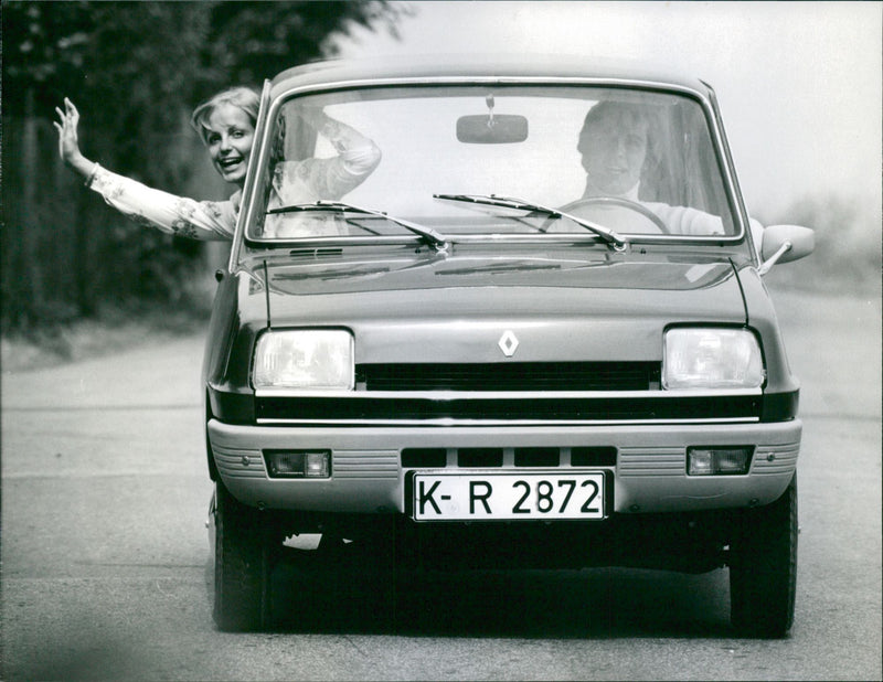 Renault 5 - Vintage Photograph