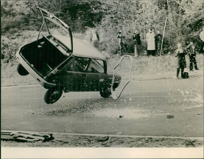 Renault 5 - Vintage Photograph