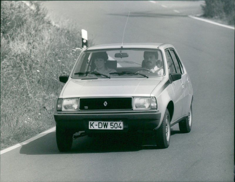 1979 Renault 14 TS - Vintage Photograph