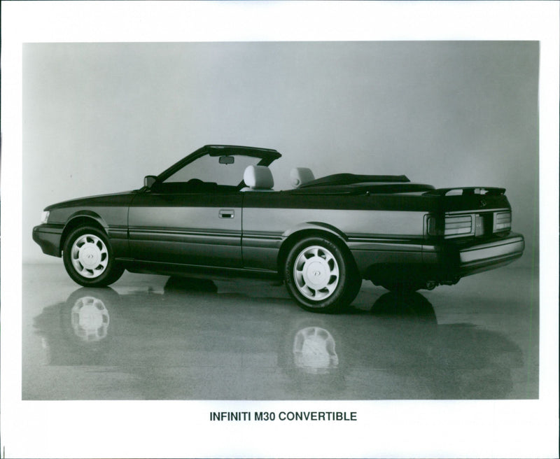 Infiniti M30 Convertible - Vintage Photograph
