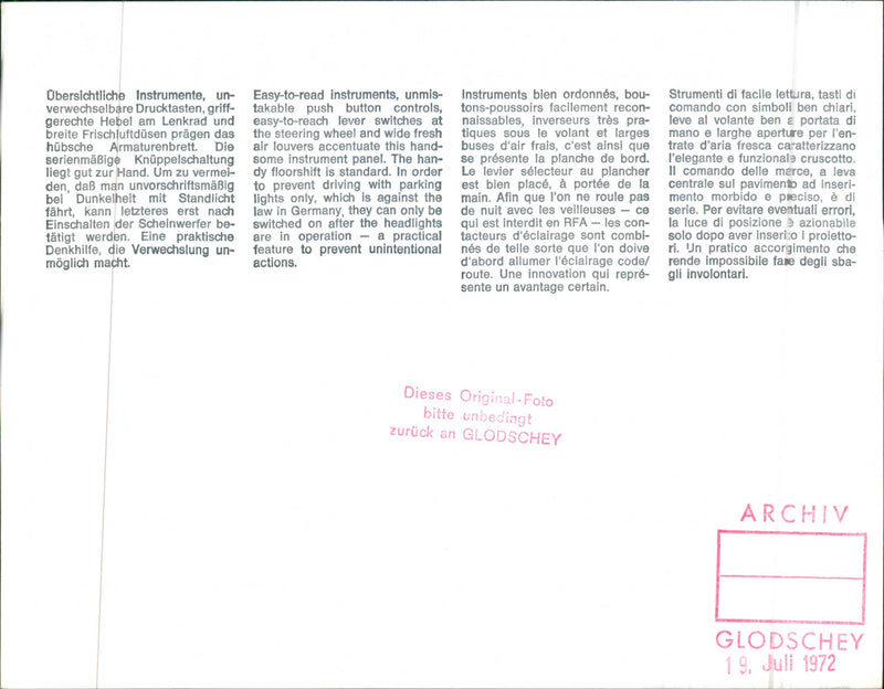 Audi 80 - Vintage Photograph