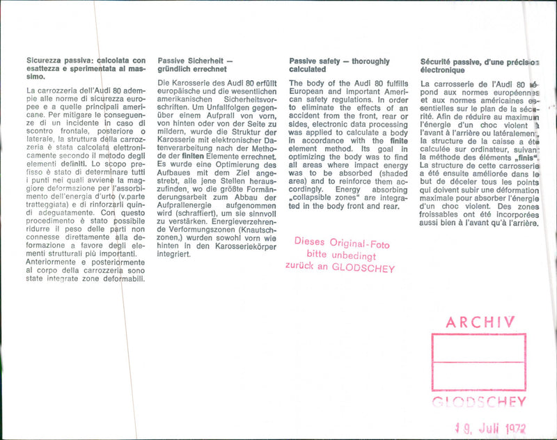 Audi 80 - Vintage Photograph