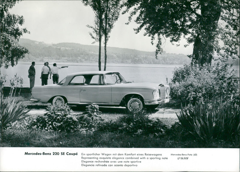 Mercedes-Benz 220 SE Coupe - Vintage Photograph