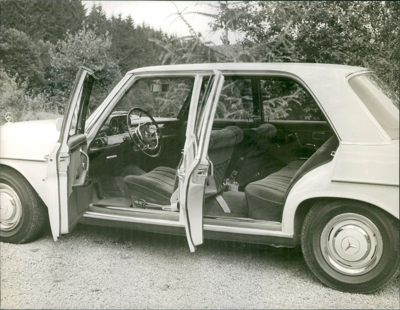 Mercedes-Benz 300 SEL - Vintage Photograph