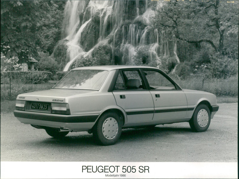 Peugeot 505 GTI. - Vintage Photograph