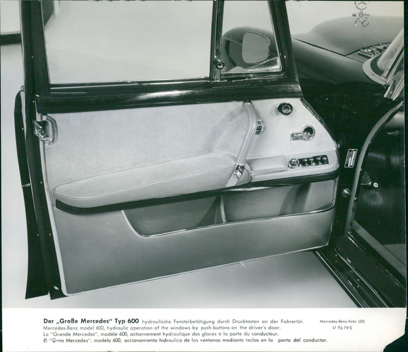 Mercedes-Benz 600 - Vintage Photograph