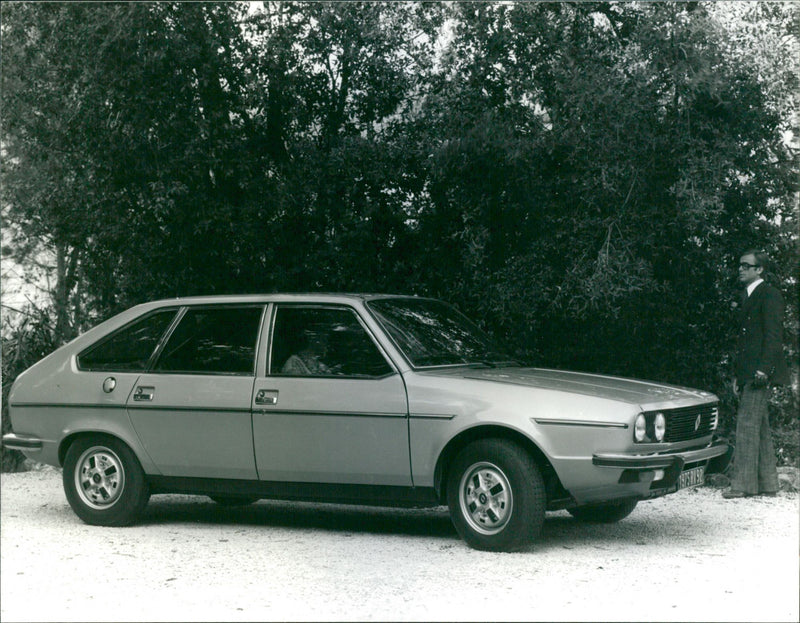 Renault 30 TS - Vintage Photograph