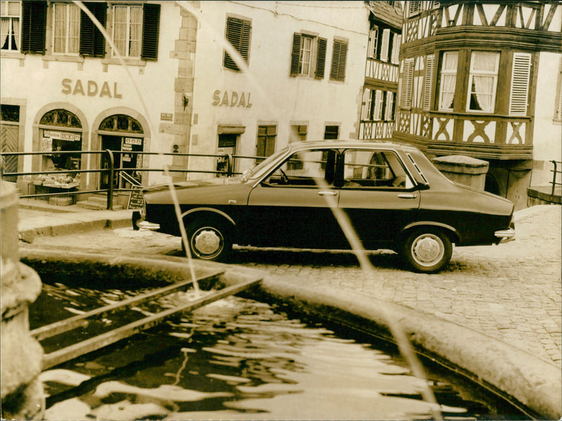 Renault 12 - Vintage Photograph