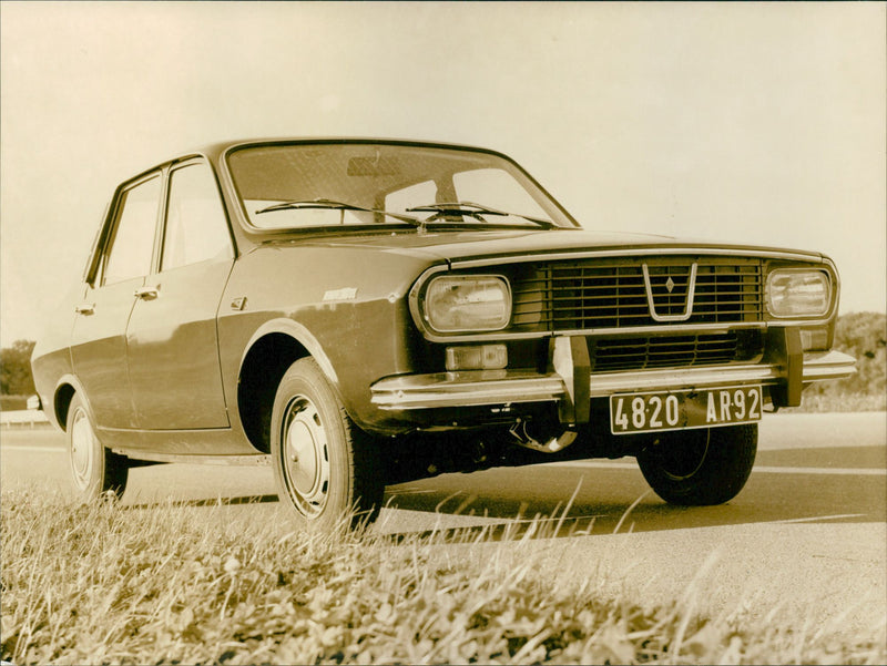 Renault 12 - Vintage Photograph