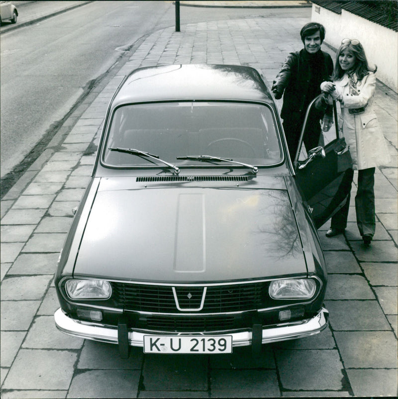 Renault 12 - Vintage Photograph