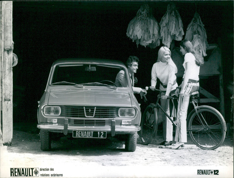 Renault 12 - Vintage Photograph