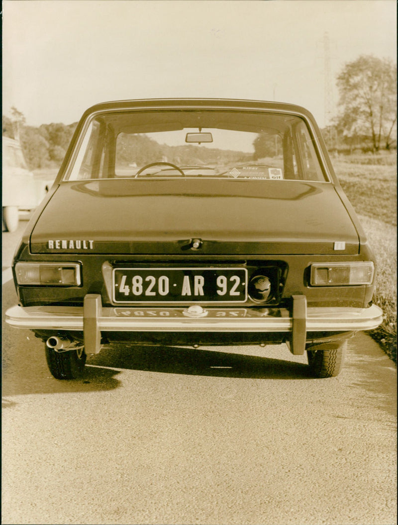 Renault 12 - Vintage Photograph