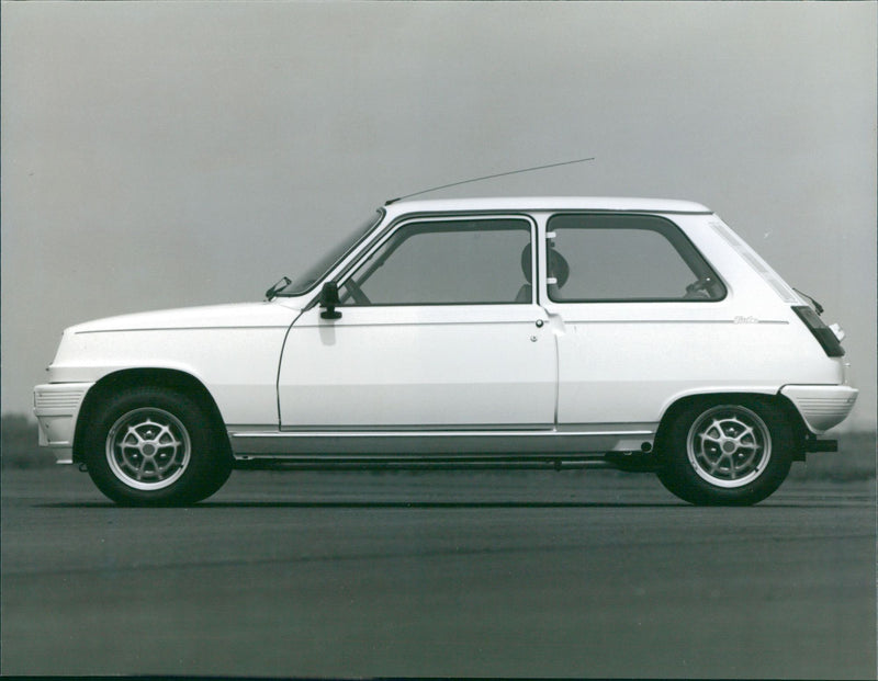 Renault 5 Le Car Turbo - Vintage Photograph