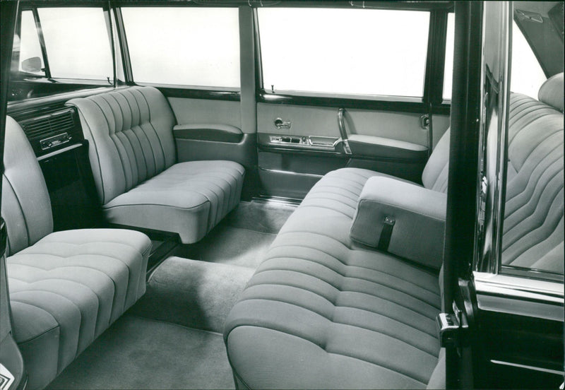 Mercedes-Benz 600 - Vintage Photograph
