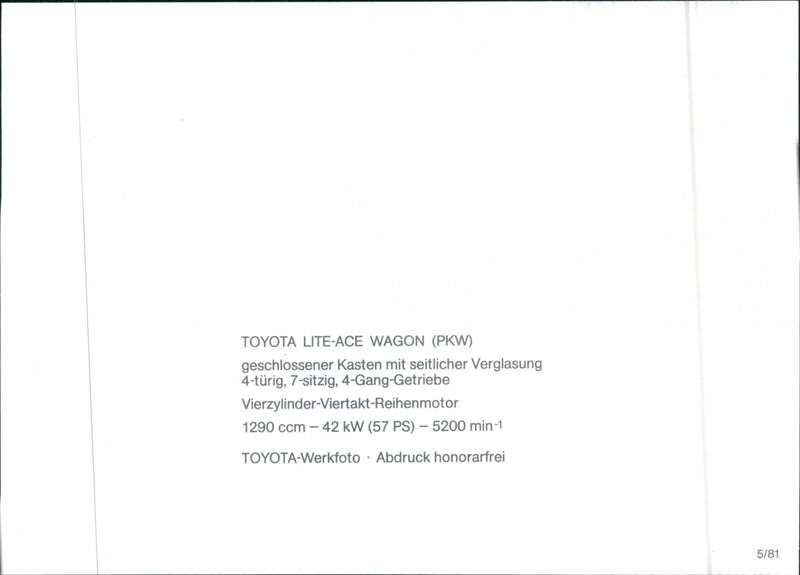 Side view of the Toyota Lite-Ace wagon - Vintage Photograph