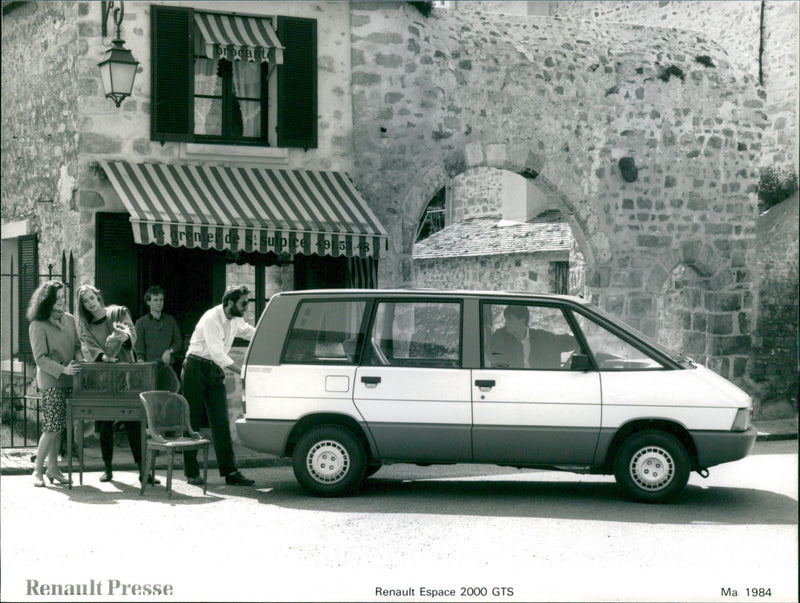 Renault Escape 2000 GTS - Vintage Photograph