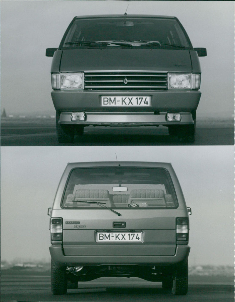 Renault Espace - Vintage Photograph