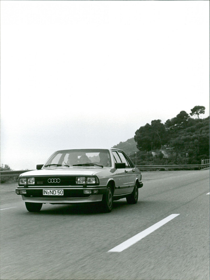 Audi 200 - Vintage Photograph